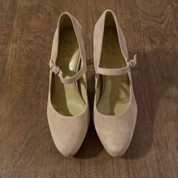 Naturalizer Pink Suede Pumps - Picture 1 of 4